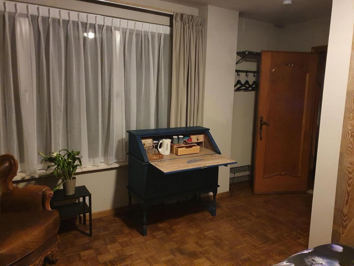 Guesthouse Deladix Хасселт Экстерьер фото